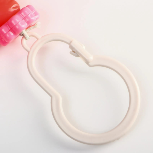 Lanț zornăitor pentru cărucior - Iepurași colorați