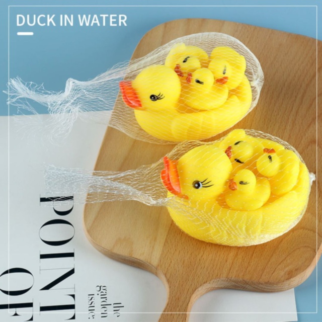 Set rățuște pentru baie mamă și 3 pui