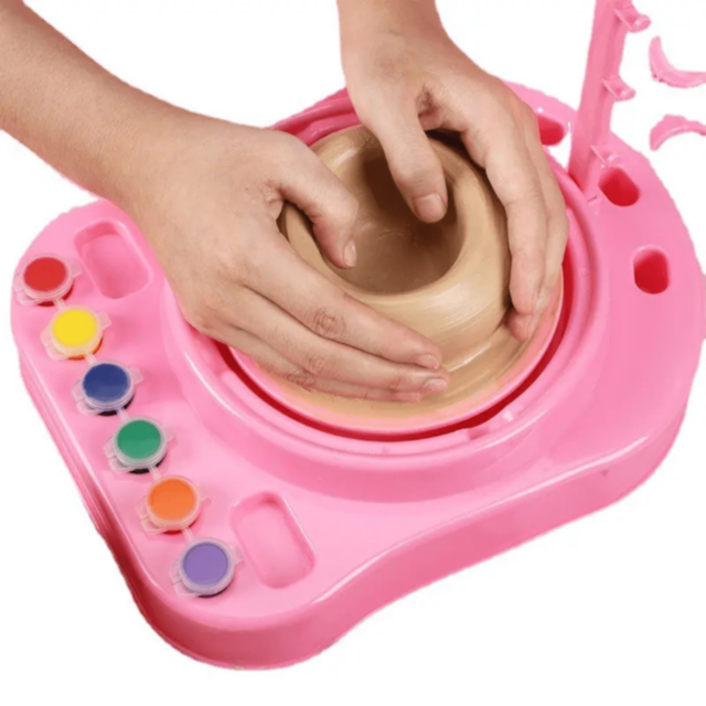 Set Olărit pentru Copii cu Lut, Culori și Unelte (culoare aleatorie)