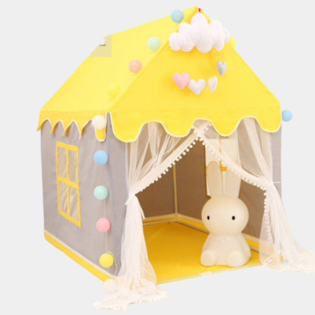 Căsuță de Joacă pentru Copii, Tip Căsuță Galbenă cu Ferestre și Draperii, Design de Poveste