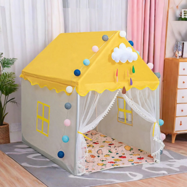 Căsuță de Joacă pentru Copii, Tip Căsuță Galbenă cu Ferestre și Draperii, Design de Poveste