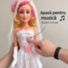 Păpușă mireasă muzicală de 76 cm, cu voal alb