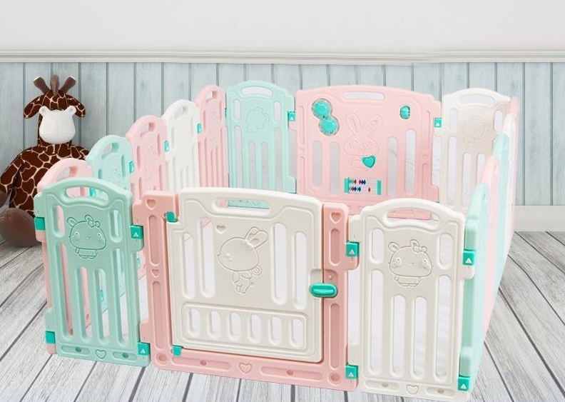 Gărduț, Loc de Joacă Interior-Exterior, 16 secții