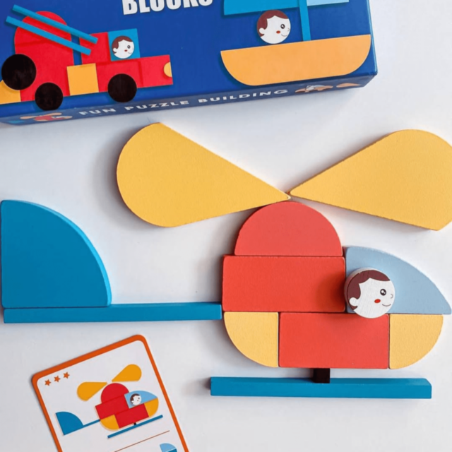 Tangram Educațional cu Vehicule – Joc de Construcție și Logică pentru Copii