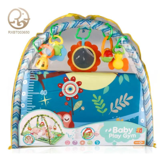 Covoraș interactiv cu jucării suspendate pentru bebeluși