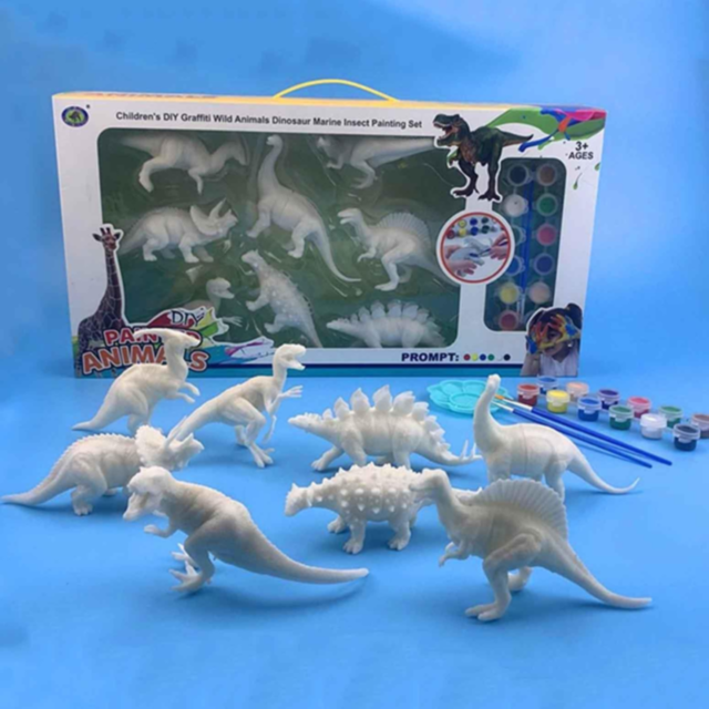 Set creativ cu 8 dinozauri de pictat