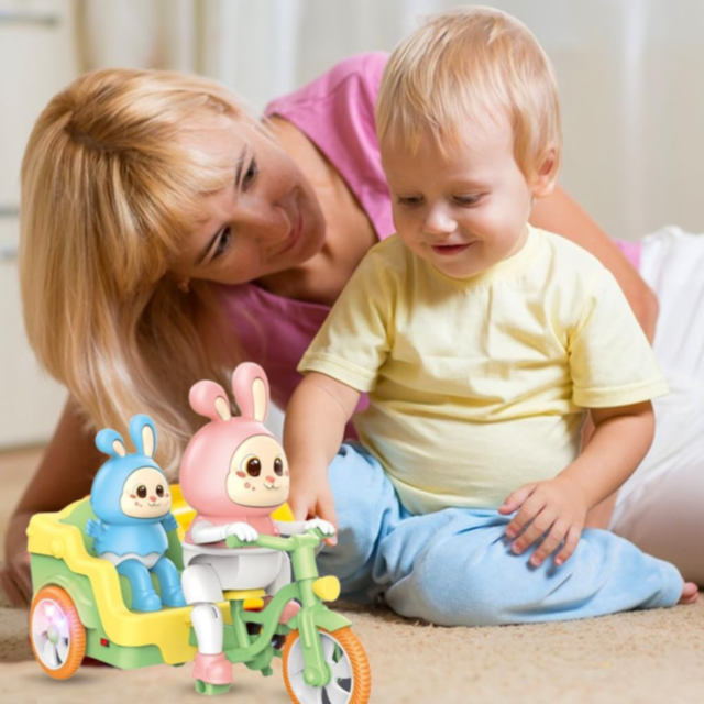 Iepurașii Veseli pe Tricicletă cu Lumină și Muzică (culoare aleatorie)