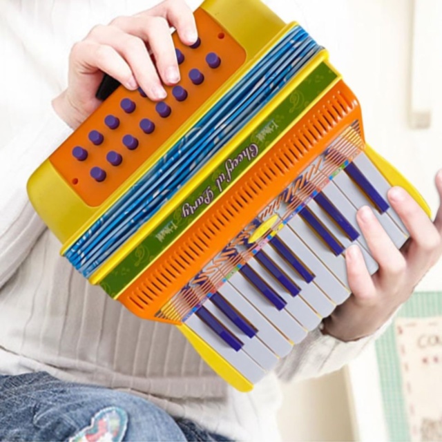 Acordeon de Jucărie pentru Copii cu Clape și Butoane (culoare aleatorie)