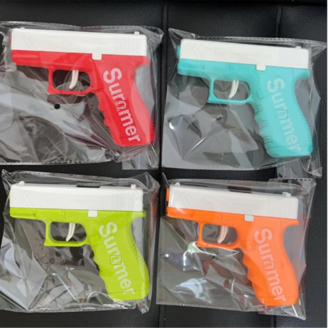 Pistol cu Apă Compact pentru Copii – Design Modern, 13 cm (culoare aleatorie)