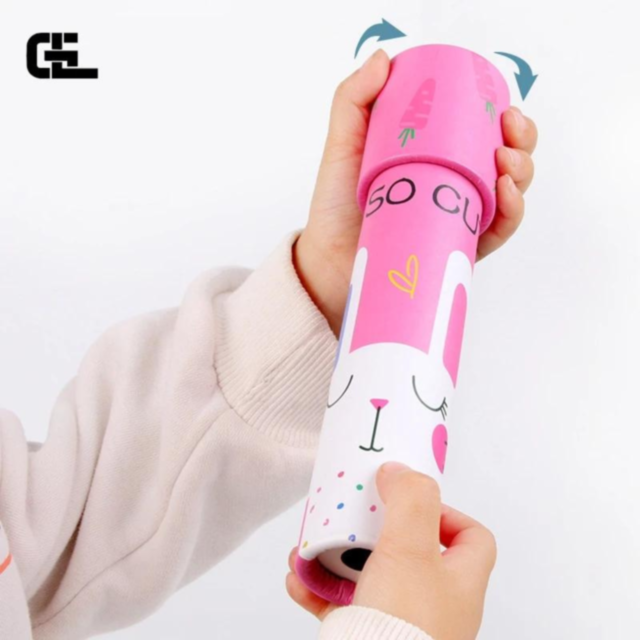 Caleidoscop Magic - Lumea Fascinantă a Formelor și Culorilor