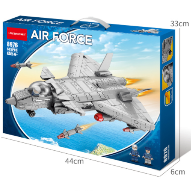 Avion Militar de Luptă „Air Force” cu 582 Piese 