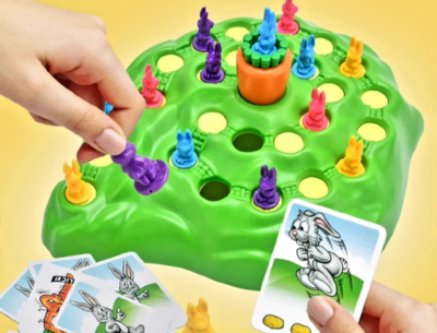 Joc Interactiv „Iepurașii și Morcovul” – Distracție și Strategie pentru Copii | image