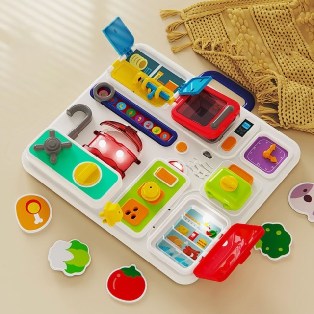 Busy Board Montessori de Bucătărie cu Activități Interactive