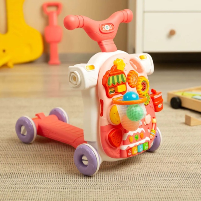 Premergător 4 în 1 cu Masă de Activități