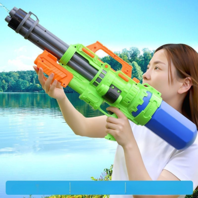 Super Pistol cu Apă de 69 cm, Capacitate Mare (culoare aleatorie)