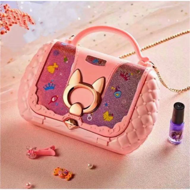 Trusa de Machiaj pentru Copii – Set Glamour în Gentuță Elegantă