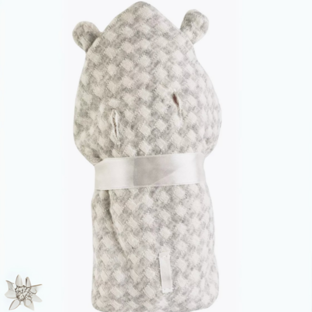 Păpușă Bebeluș de 20 cm cu Păturică și Haine Detasabile – Model Realist pentru Fetițe