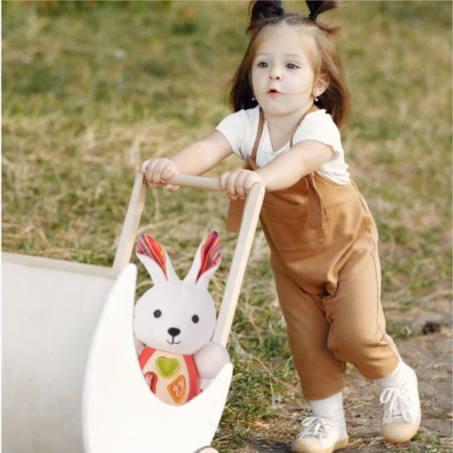 Iepuraș de Pluș Interactiv cu Sunete și Lumini