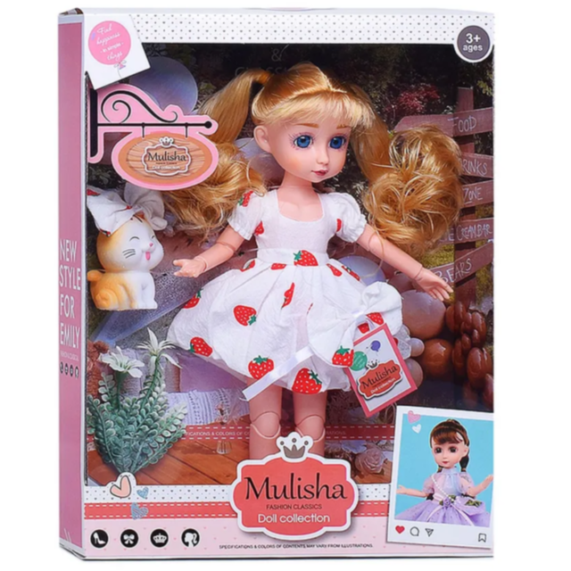 Păpușă cu Rochie Albă și Căpșuni – Set cu Accesorii pentru Fetițe