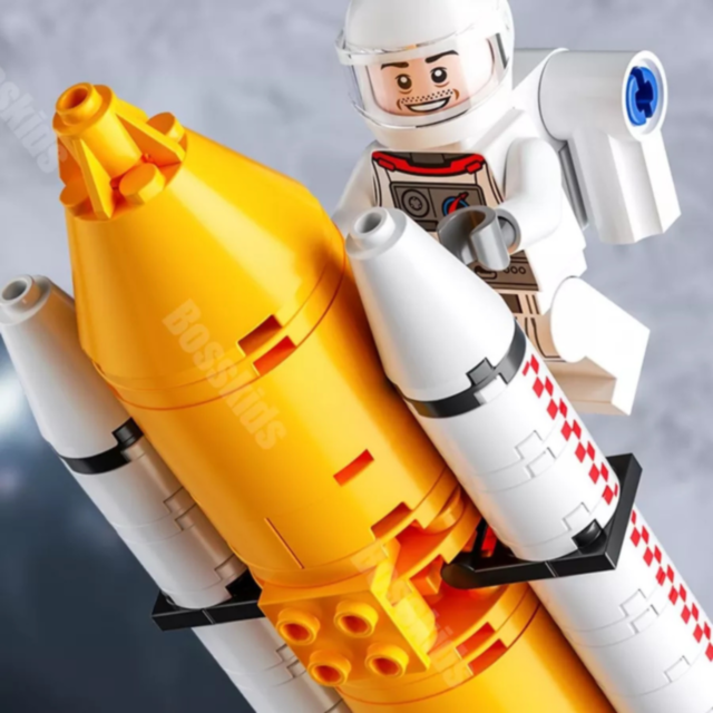 Set de Construcție Navetă Spațială cu Rachetă și Astronauți – 494 Piese