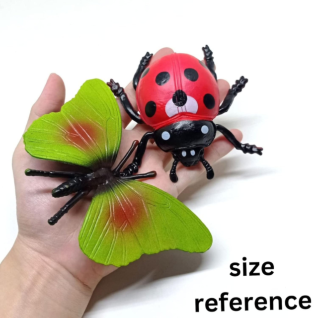Set 6 insecte realiste din plastic – Modele aleatorii