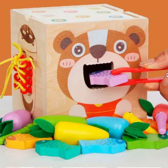 Set Montessori de Activități Educative 8 în 1 cu Elemente din Lemn