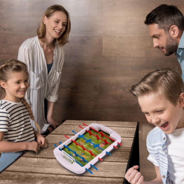 Joc de Fotbal de Masă pentru Copii – Mini Teren cu Jucători și 2 Mingi