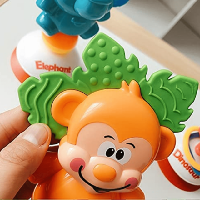 Maimuțică Zornăitoare cu Ventuză