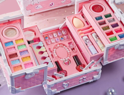 Set Machiaj Copii Valiză Roz cu Accesorii | image