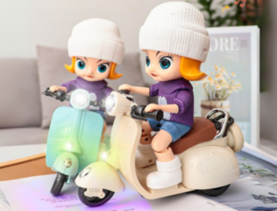 Păpușă cu Scuter Electric cu Lumini și Muzică (culoare aleatorie) | image