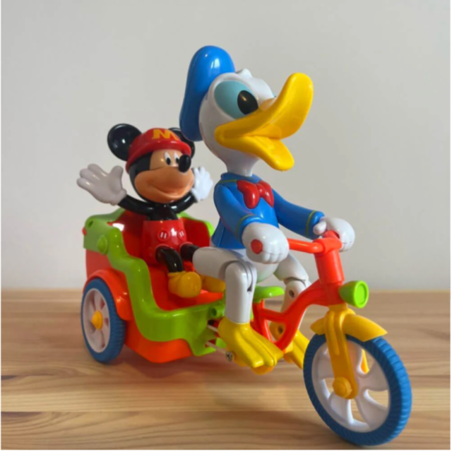 Tricicletă Electrică cu Donald și Mickey
