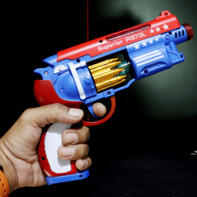 Pistol Jucărie cu Lumină și Sunet