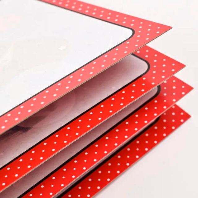 Carte de desen reutilizabilă cu apă - Tema spațială