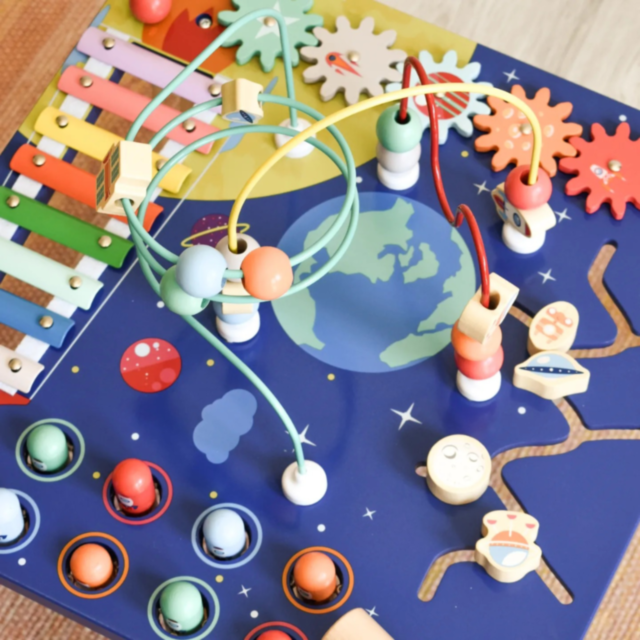 Masă Interactivă cu Activități Educaționale – Explorația Spațiului