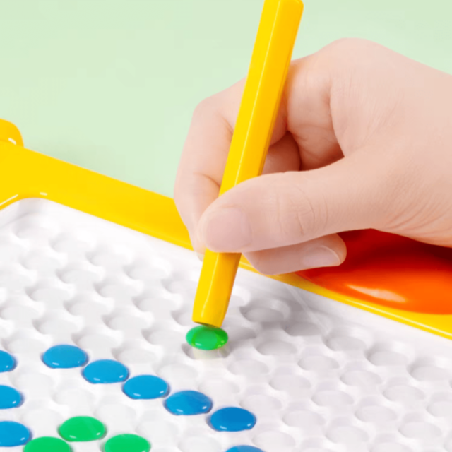 Tabla Magnetică de Desen și Sortare cu Cartonașe