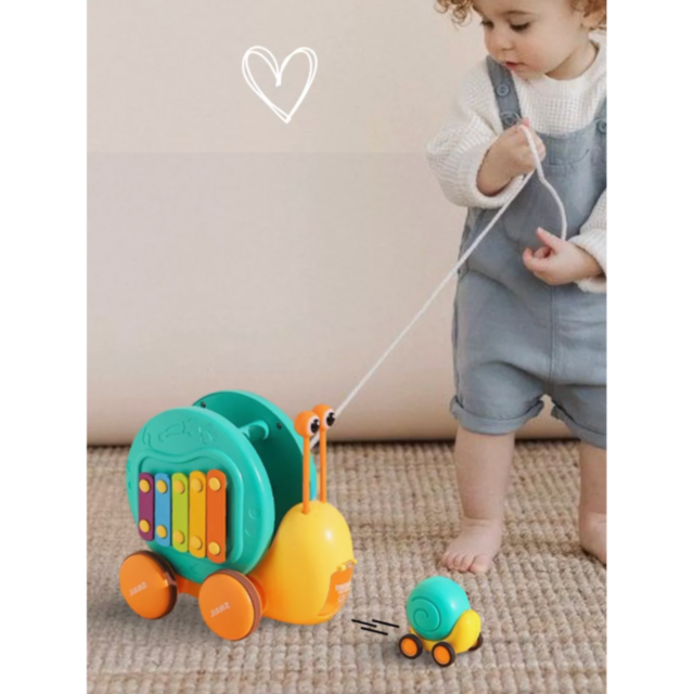 Melcul Multifuncțional 3-în-1 cu Xilofon și Catapultă (culoare aleatorie)