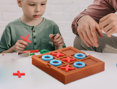 Tic Tac Toe - Joc Interactiv de Logică pentru Copii și Familie | image