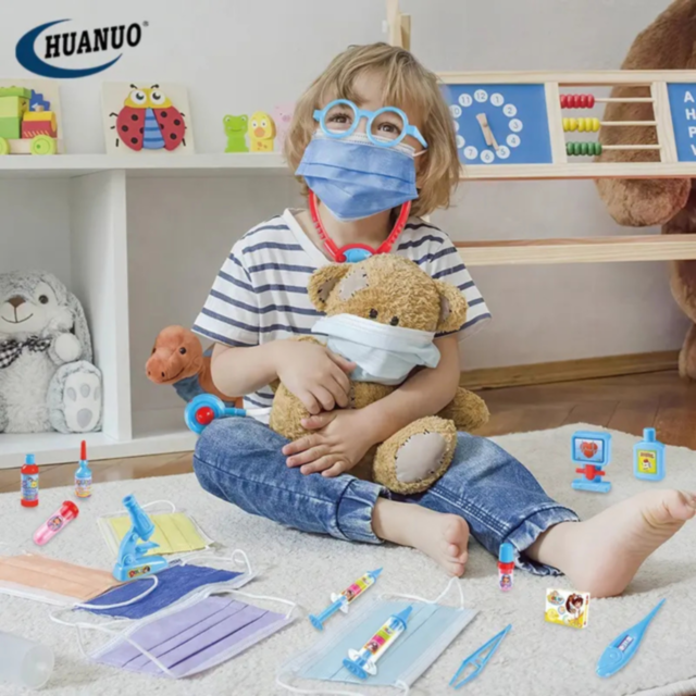 Set Doctor pentru Copii cu Geantă de Prim Ajutor – Joc de Rol Educativ