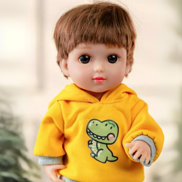 Păpușă Băiețel Chimi Doll 38 cm cu Hanorac Galben și Articulații Mobile