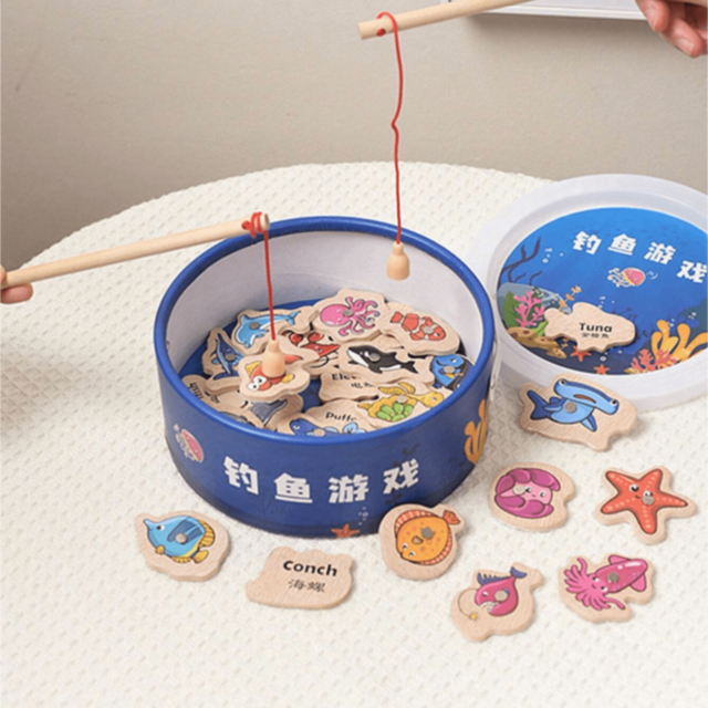 Set Pescuit Magnetic din Lemn pentru Copii