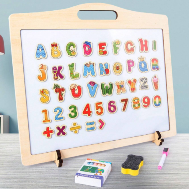 Tabla Magnetică 2 în 1 cu Litere și Cifre Colorate