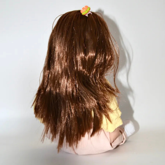 Păpușă Chimi Doll 38 cm cu Salopetă Roz și Păr Lung, Corp Moale din Vinil