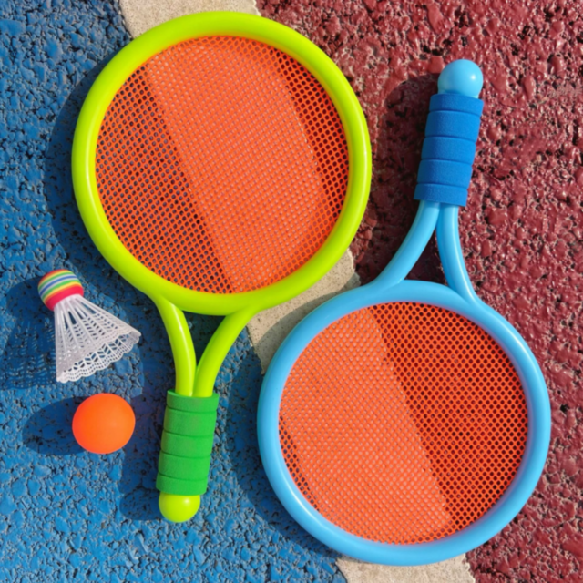 Set Rachete de Tenis și Badminton – 2 Rachete, Minge și Fluturaș (culoare aleatorie)