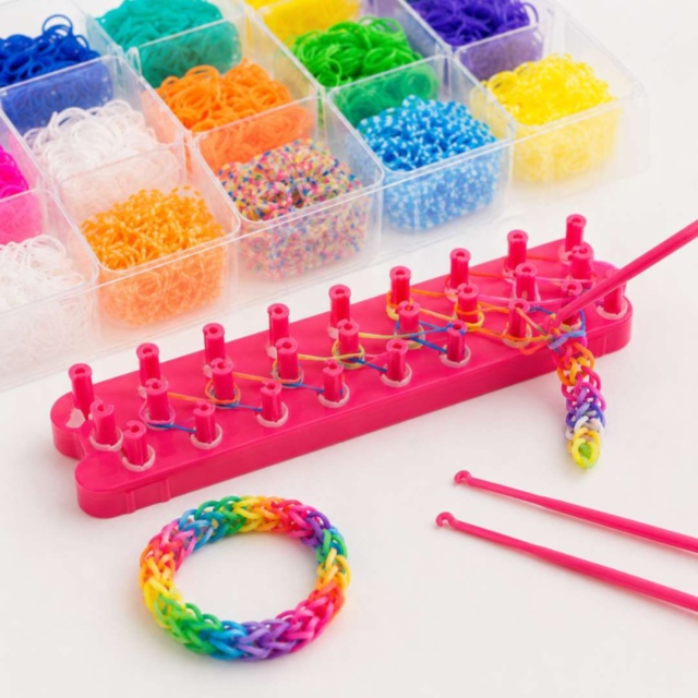 Set Loom Bands DIY pentru Brățări Colorate