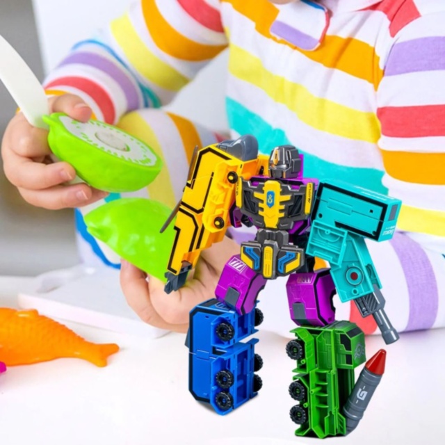 Robot Transformabil Cifre 5-9 pentru Copii