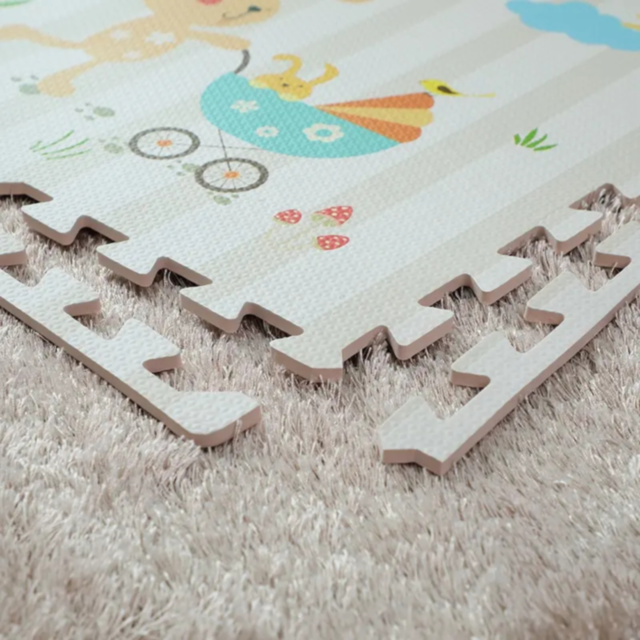 Covor Puzzle pentru Copii cu Iepuraș