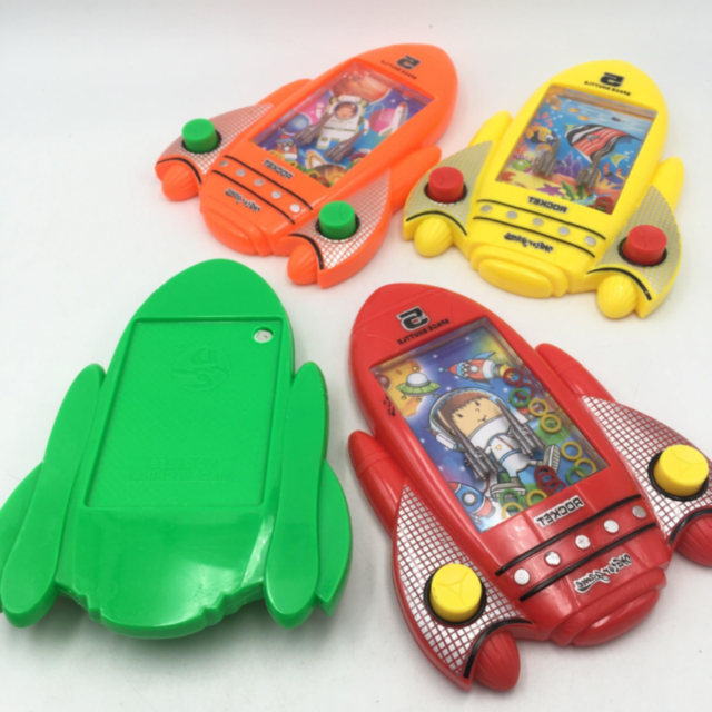 Joc cu Apă în Formă de Rachetă – Distracție Interactivă pentru Copii (culoare aleatorie)