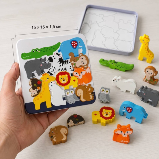 Puzzle din lemn cu animale sălbatice în cutie