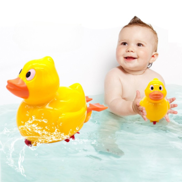 Rățușcă de Baie cu Mecanism de Înot