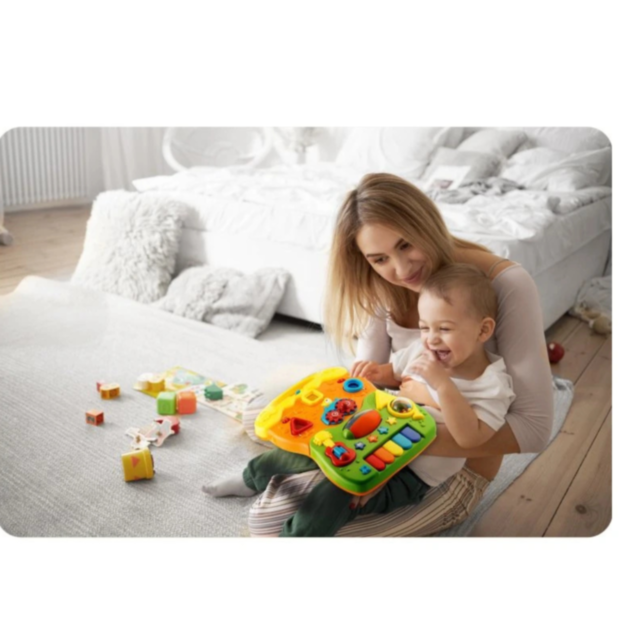 Antepremergător interactiv cu panou detașabil și activități educative